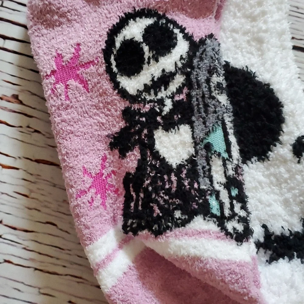🆕️ DISNEY THE NIGHTMARE BEFORE CHRISTMAS SOFT CREW SOCKS (2 PAIRS)